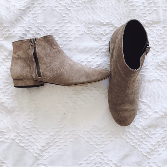 DV by Dolce Vita || Faven Bootie - Picture 5 of 12